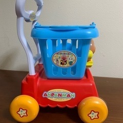 アンパンマンお買い物カートの画像