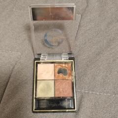 エクセル　アイシャドウ