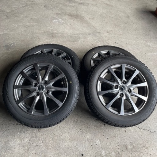 スタッドレス　タイヤ　ホイール付　4本セット