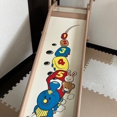 木製滑り台の画像
