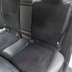 ハーフレザーシートで高級感満載！の画像