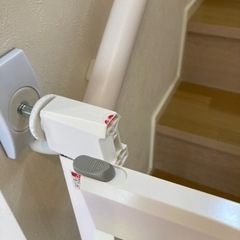 ベビーゲート　滑り止めストッパー付きの画像