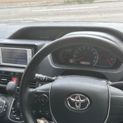 トヨタ ヴォクシー ZRR85G