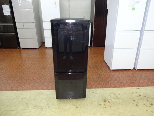 ID 353329　冷蔵庫2ドア　三菱　146L　キズ有　２０１９年製　MR-P15E-B