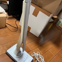 デスクライトの画像