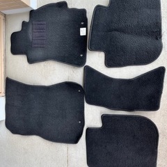 【最終値下げ】レガシィ フロアマット