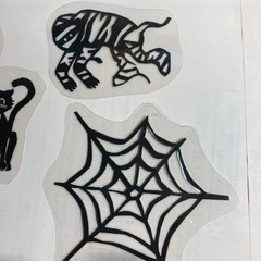 ハロウィン　手作り　切り絵　ラミネート加工してますの画像