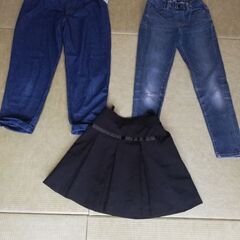 女の子用子ども服(140㎝)をお売りします。