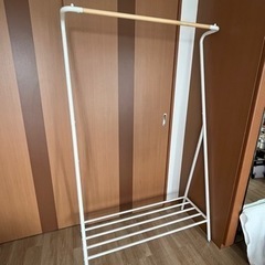 ハンガーラック