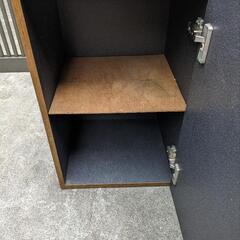 カラーボックス（扉付き）の画像