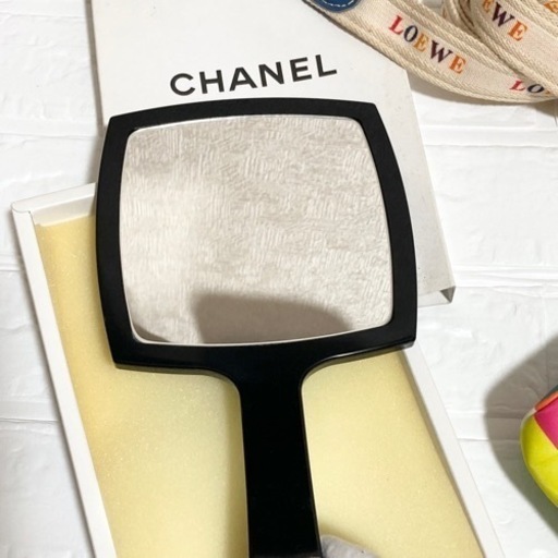 極美品　LOEWE ロエベ ベルト  CHANEL 手鏡　kate spade  ポーチ