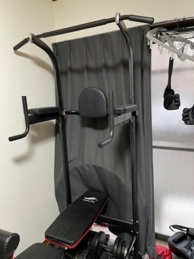 ベンチ、懸垂機