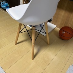 イス　新品　未使用　白の画像