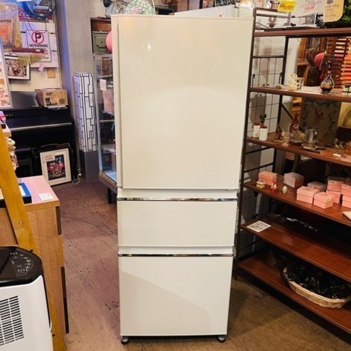 【売約済】三菱電機 MITSUBISHI ELECTRIC MR-CX33F-W [冷蔵庫 （330L・右開き） 3ドア  大型　ファミリーサイズ　自動製氷　製氷機能　付き　2020年製