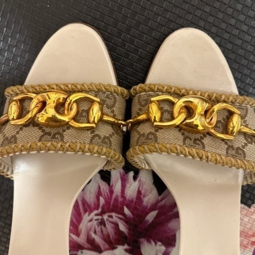 GUCCI サンダル