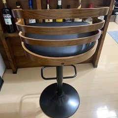 カウンターチェア（昇降式）の画像