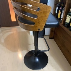 カウンターチェア（昇降式）の画像