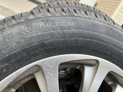 175/65R15ブリヂストン夏タイヤ4本ホイル付き