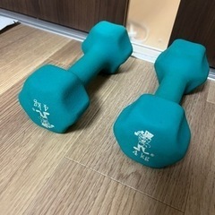 ダンベル　4kg 2つ