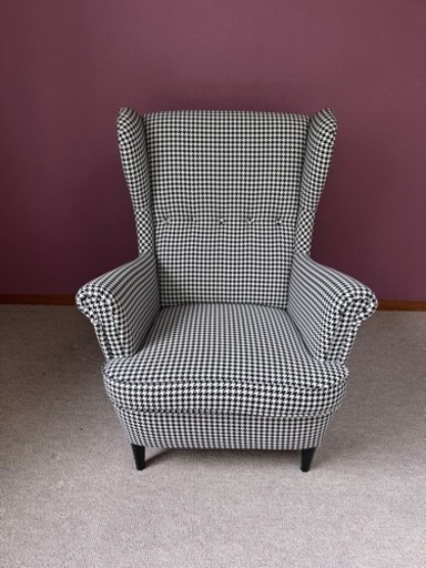 IKEAウイングチェア【色: 黒/白】STRANDMON【引き取り限定】ストランドモン