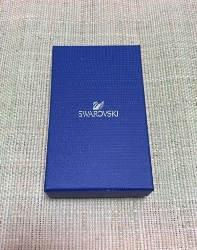 スワロフスキー　キティちゃん　3Dネックレス　未使用