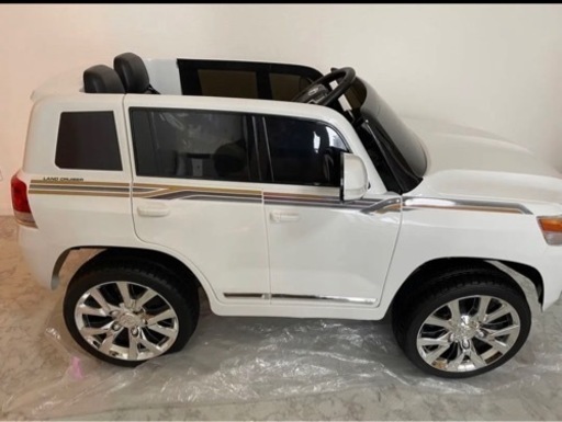 ランドクルーザー　電動乗用ラジコンカー