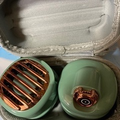 扇風機　ネック首掛け　ケース付きの画像