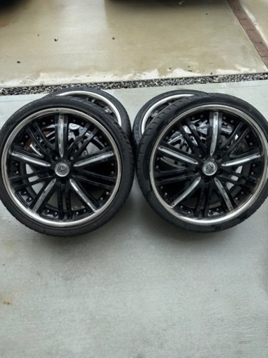 CLUB LINEAのタイヤです