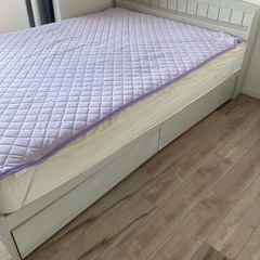ダブルベッド　マットレス付　収納付き　ムスタリング　musterring