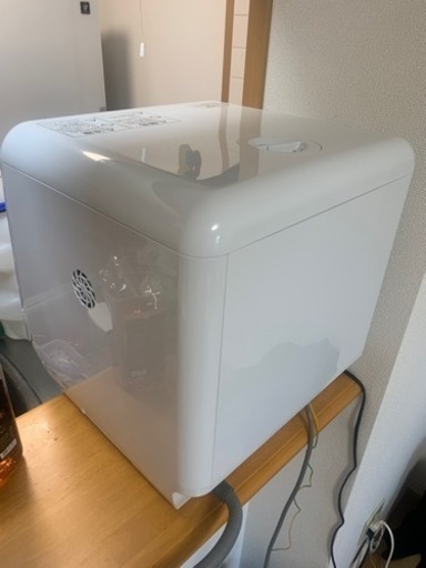アイリスオーヤマISHT5000W 食洗機　中古品