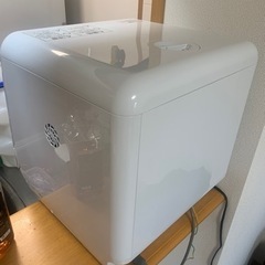 アイリスオーヤマISHT5000W 食洗機　中古品の画像