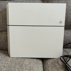 【動作確認良好】PS4本体ホワイトCUH1200 500GB(コントローラー付き)の画像