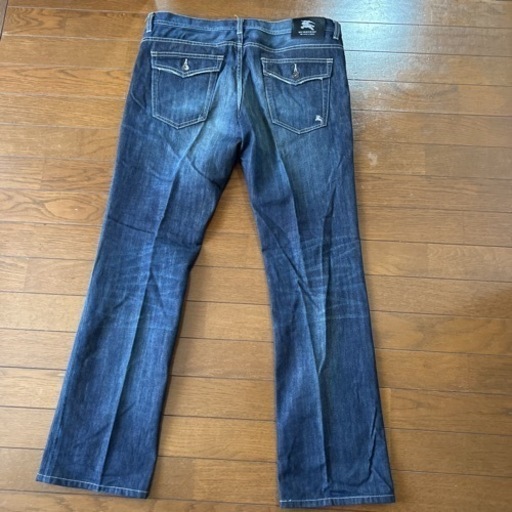 大きめバーバリーブラックレーベル☆デニムパンツ