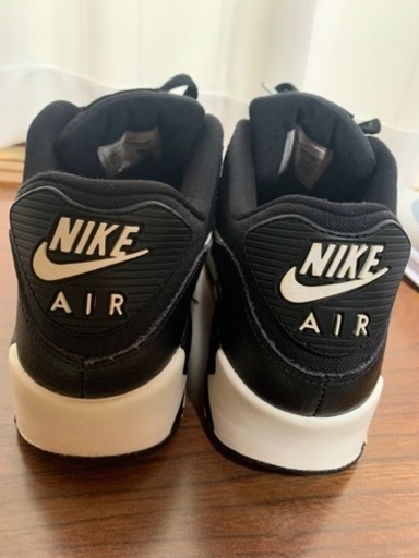 NIKE AIR (26.5cm) 5000円(購入先決まりました)
