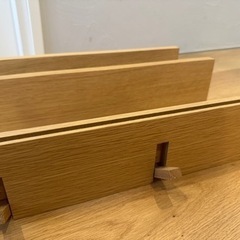 お譲りします　無印の壁用棚とフックの画像