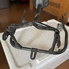 カタナ 1100 カウルステー