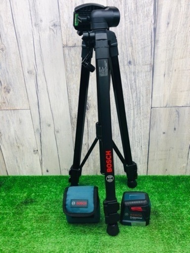 中古品●BOSCHクロスラインレーザー+三脚GLL30G●SC●ITDZNWZ31FHS