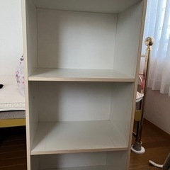収納棚