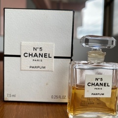 シャネル　CHANEL NO.5 PARFUMの画像