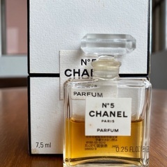 シャネル　CHANEL NO.5 PARFUMの画像