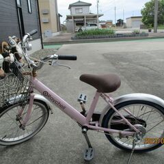 子供自転車　多分18インチ　ヘルメット2つ