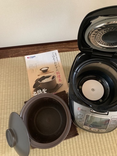 タイガー　5.5合炊き炊飯器　土鍋釜