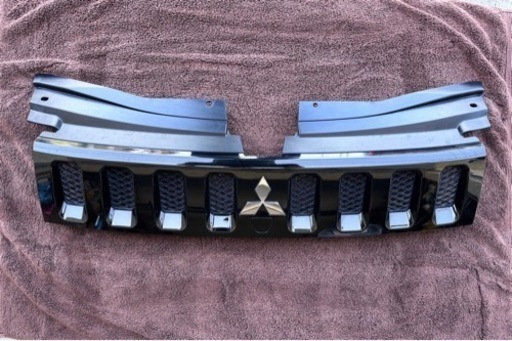 引渡し決定　デリカD5 前期　アクティブギア用　純正　ブラックグリル