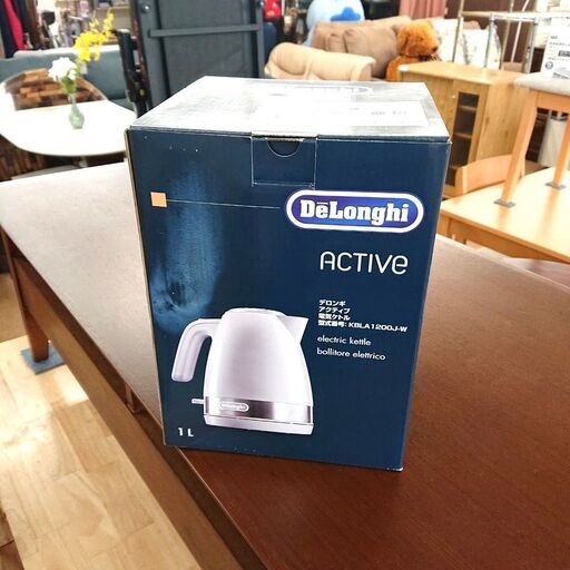 11/18デロンギ/DeLonghi ケトル KBLA1200J-W 2023年製 未使用 家電