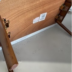 折りたたみ出来るローテーブルの画像