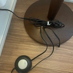 nido フロアースタンドの画像