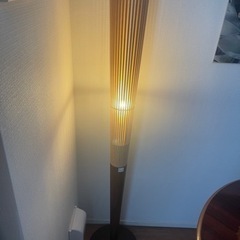 nido フロアースタンドの画像