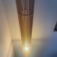 nido フロアースタンドの画像