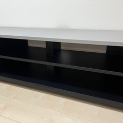 キャスター付きテレビボードの画像