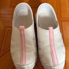 1週間限定であげます！ナースシューズ